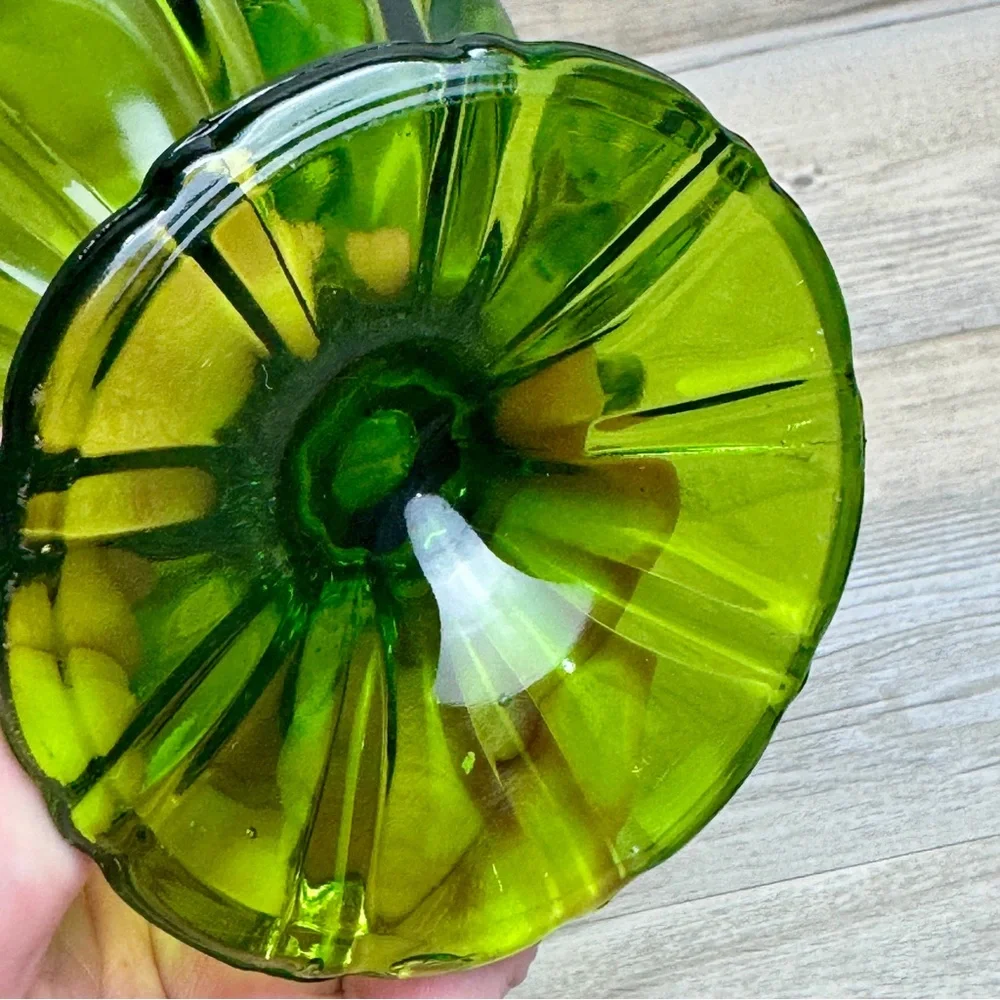 Vintage Green Glass LE Smith Handkerchief Footed Compote - Picture 8 of 8